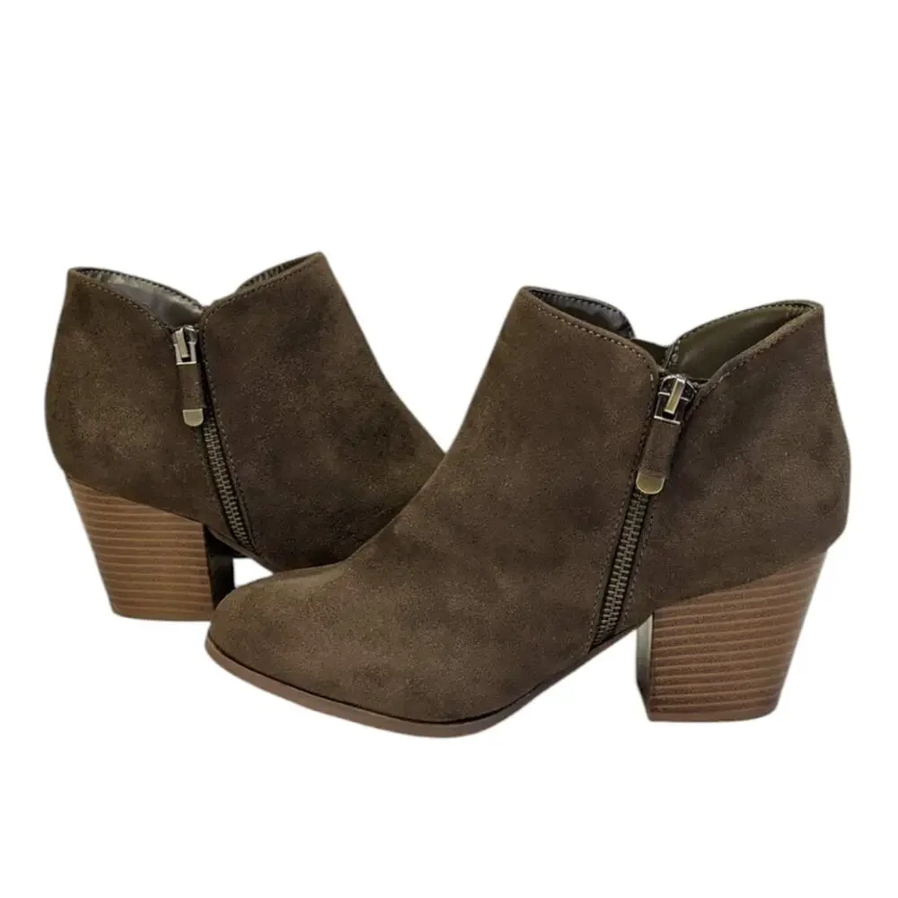 Style & Co Ankle Masrina Booties EUC Size 8W    S3780